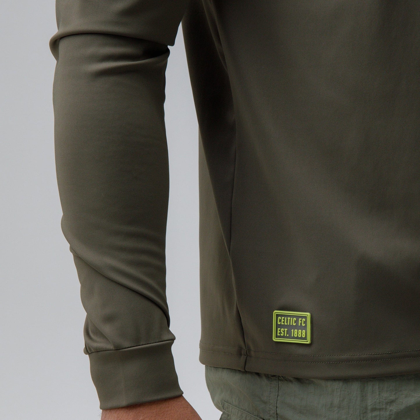 Celtic Crest Men's Khaki Quarter Zip