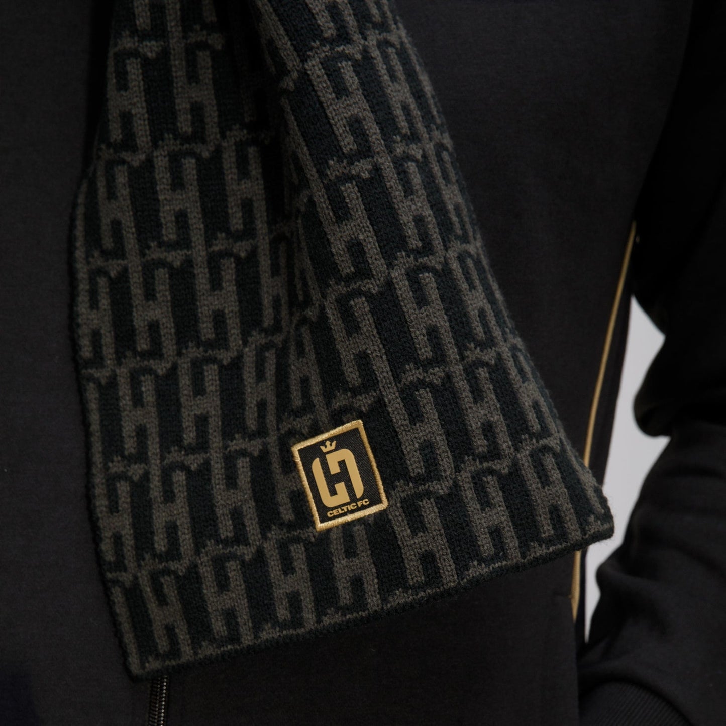Celtic Henrik Larsson Black Monogram Scarf