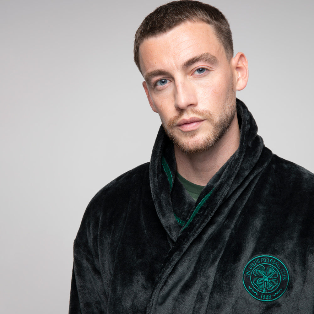 Celtic Crest Black Robe