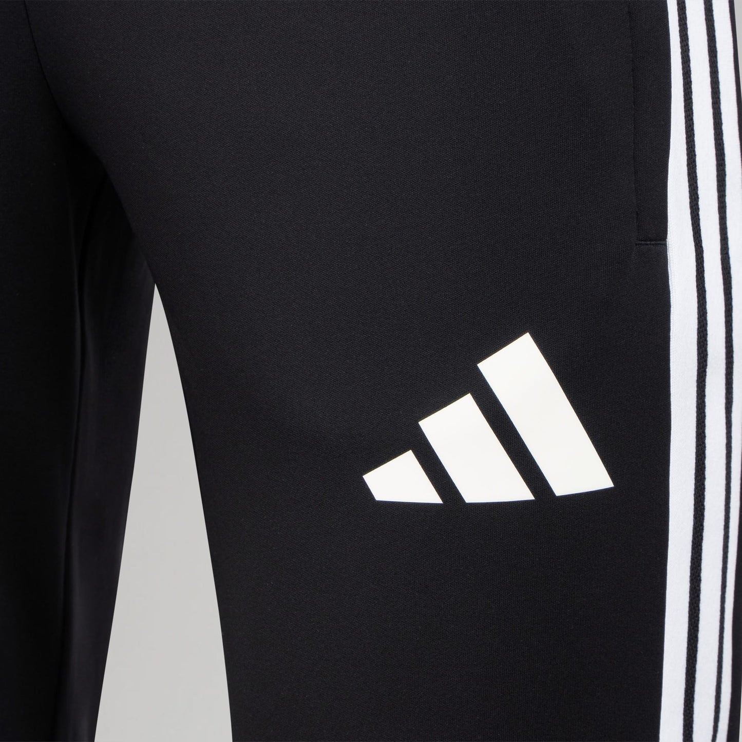 adidas Celtic Men's 2026/27 Black Training Pants