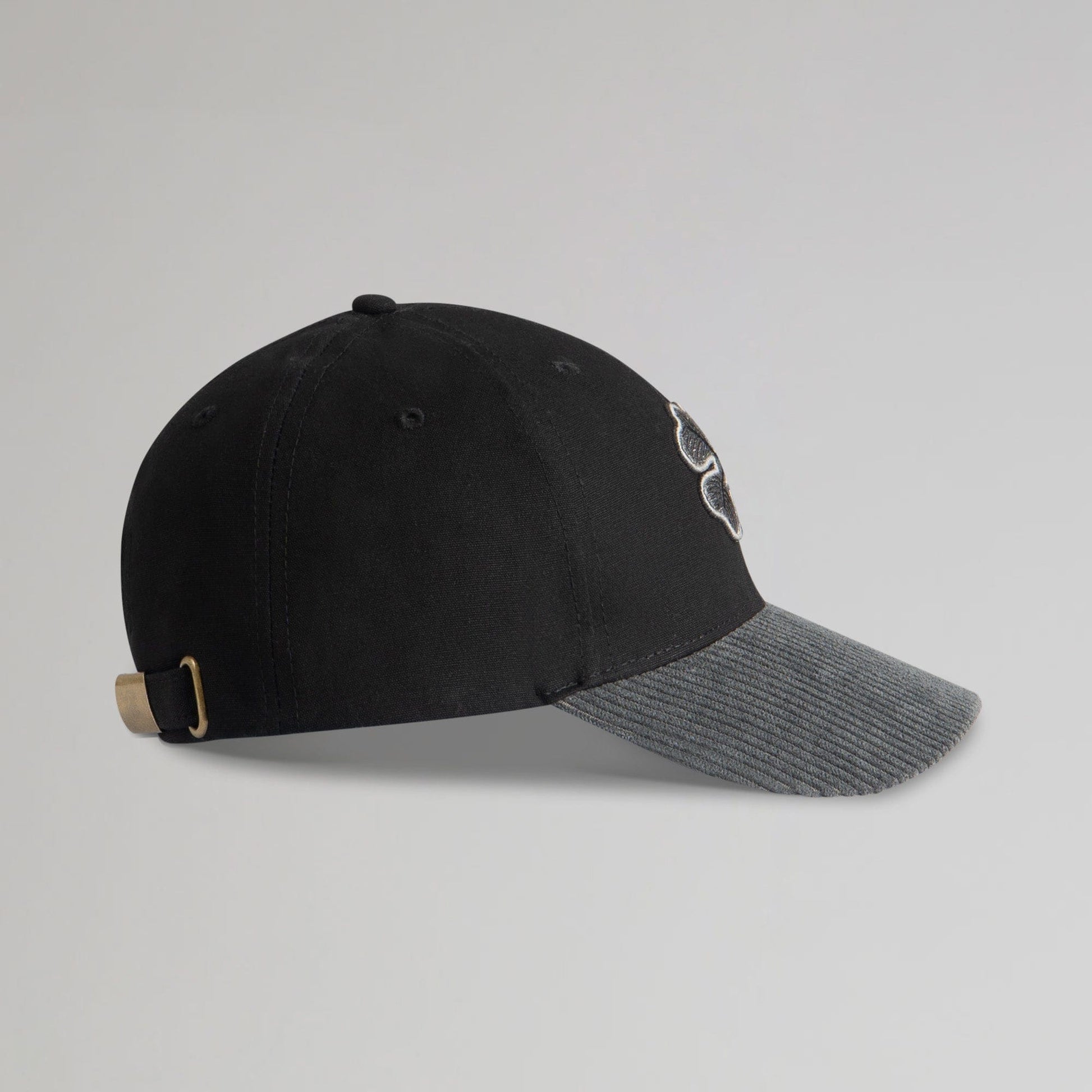 Celtic Adult Clover Cord Black and Grey Cap