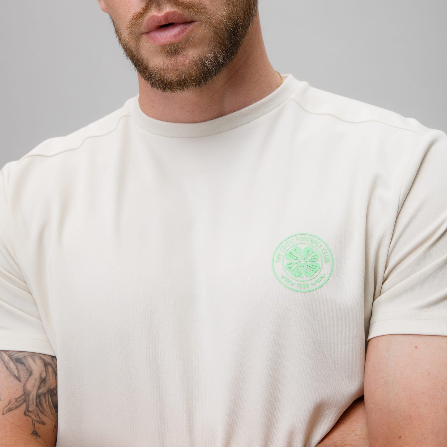 Celtic Crest Men's Back Print Cream T-Shirt