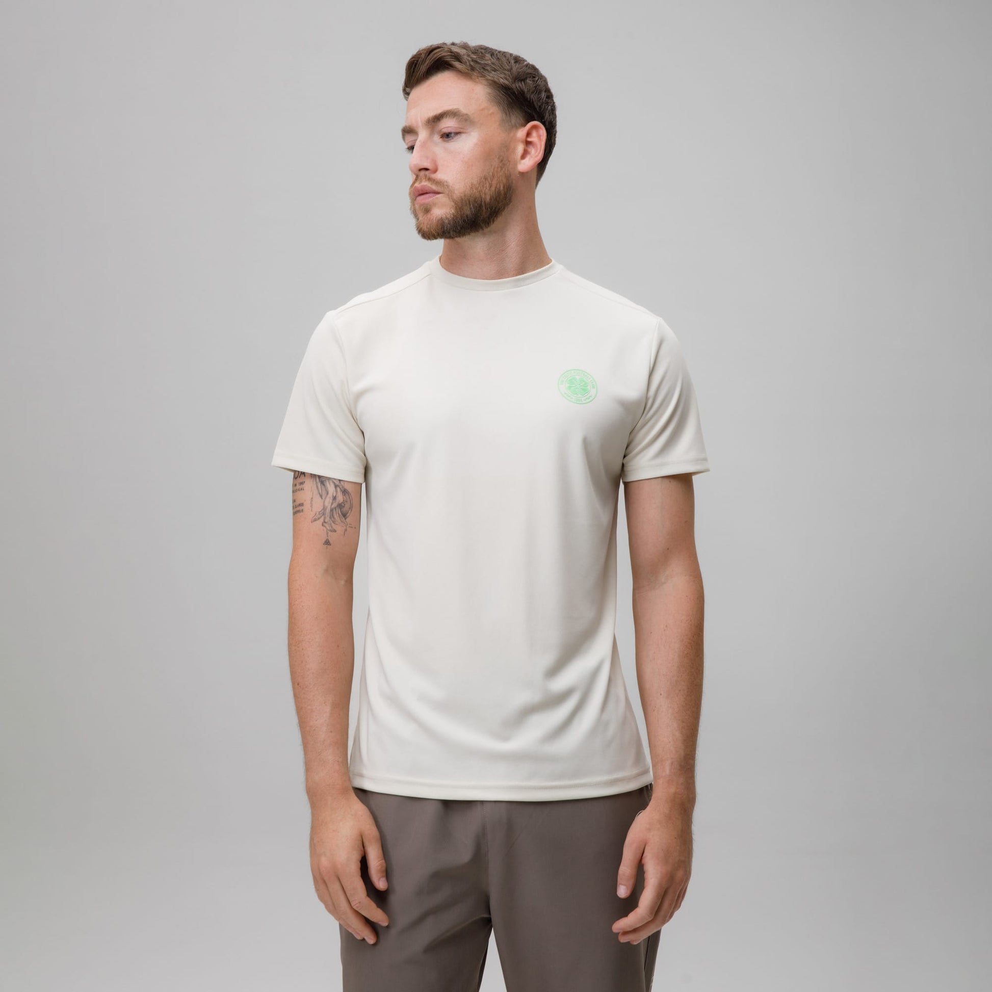 Celtic Crest Men's Back Print Cream T-Shirt
