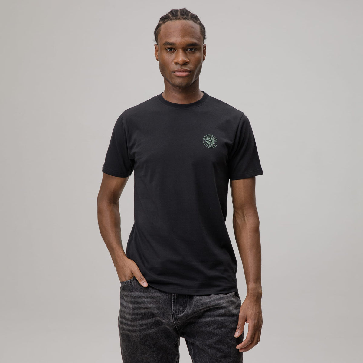 Celtic Crest Men's Black T-Shirt