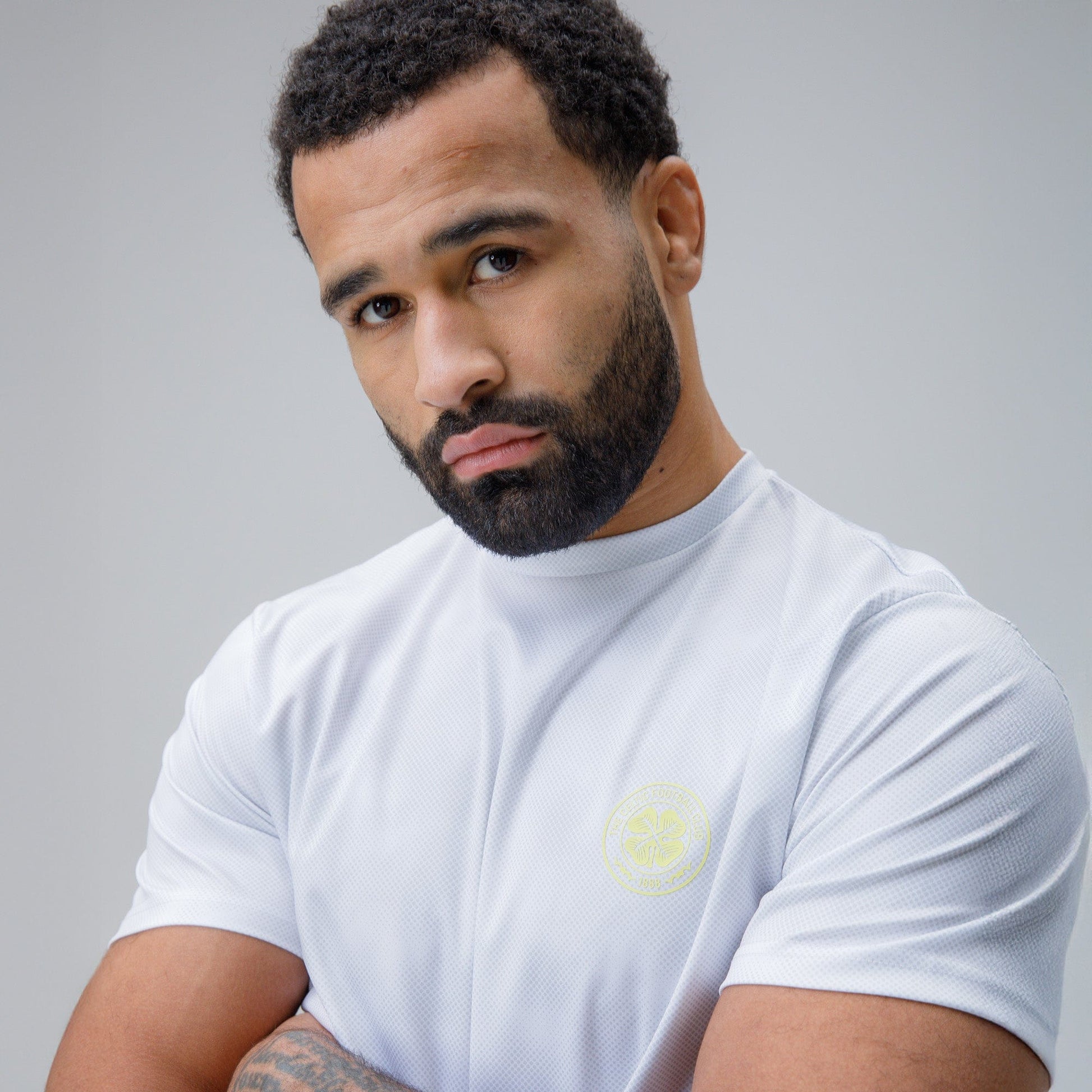 Celtic Crest Men's Dot Print White T-Shirt