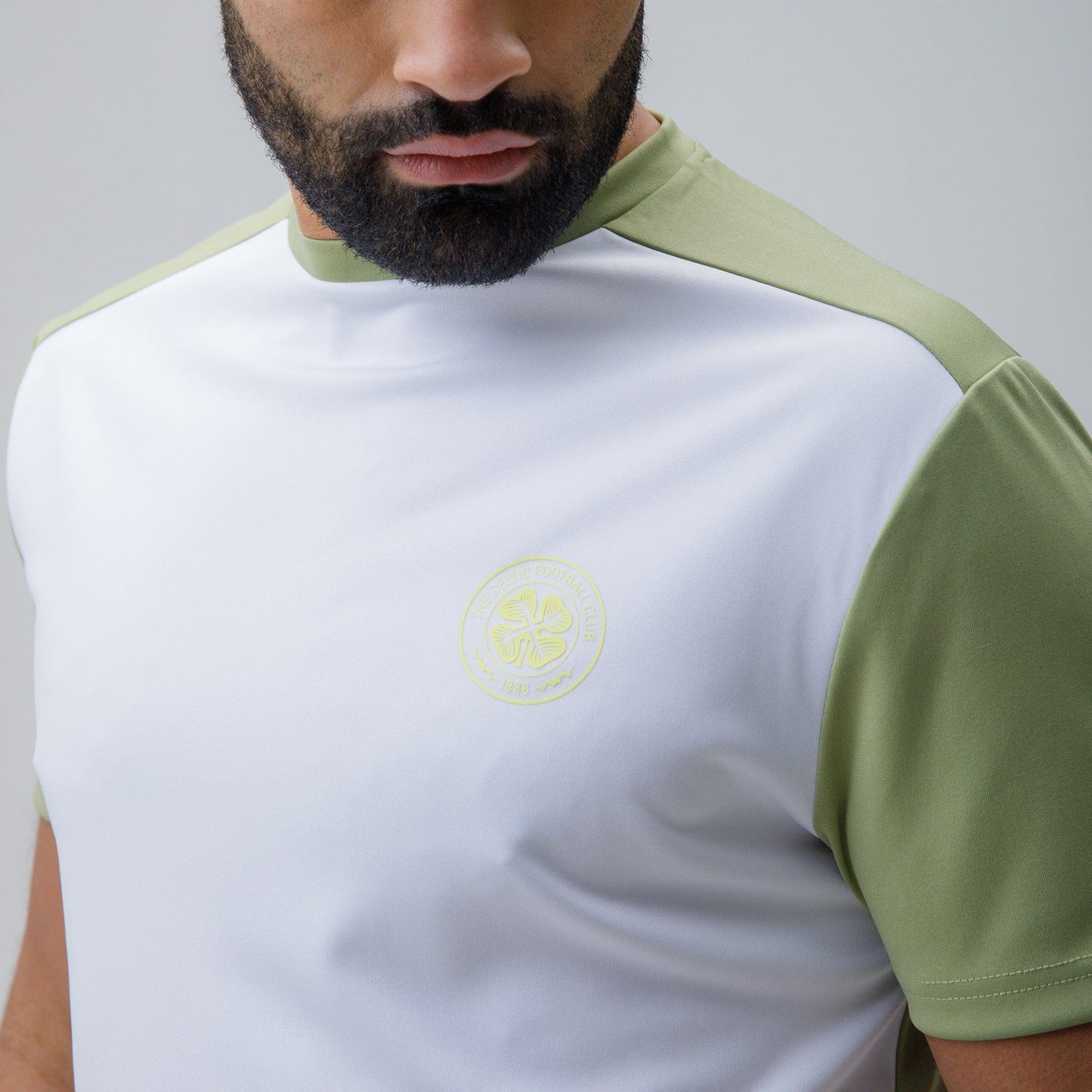 Celtic Crest Men's Front Panel White and Green T-Shirt