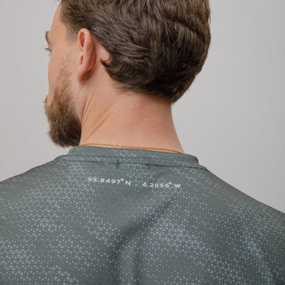 Celtic Crest Men's Geometric Print T-Shirt