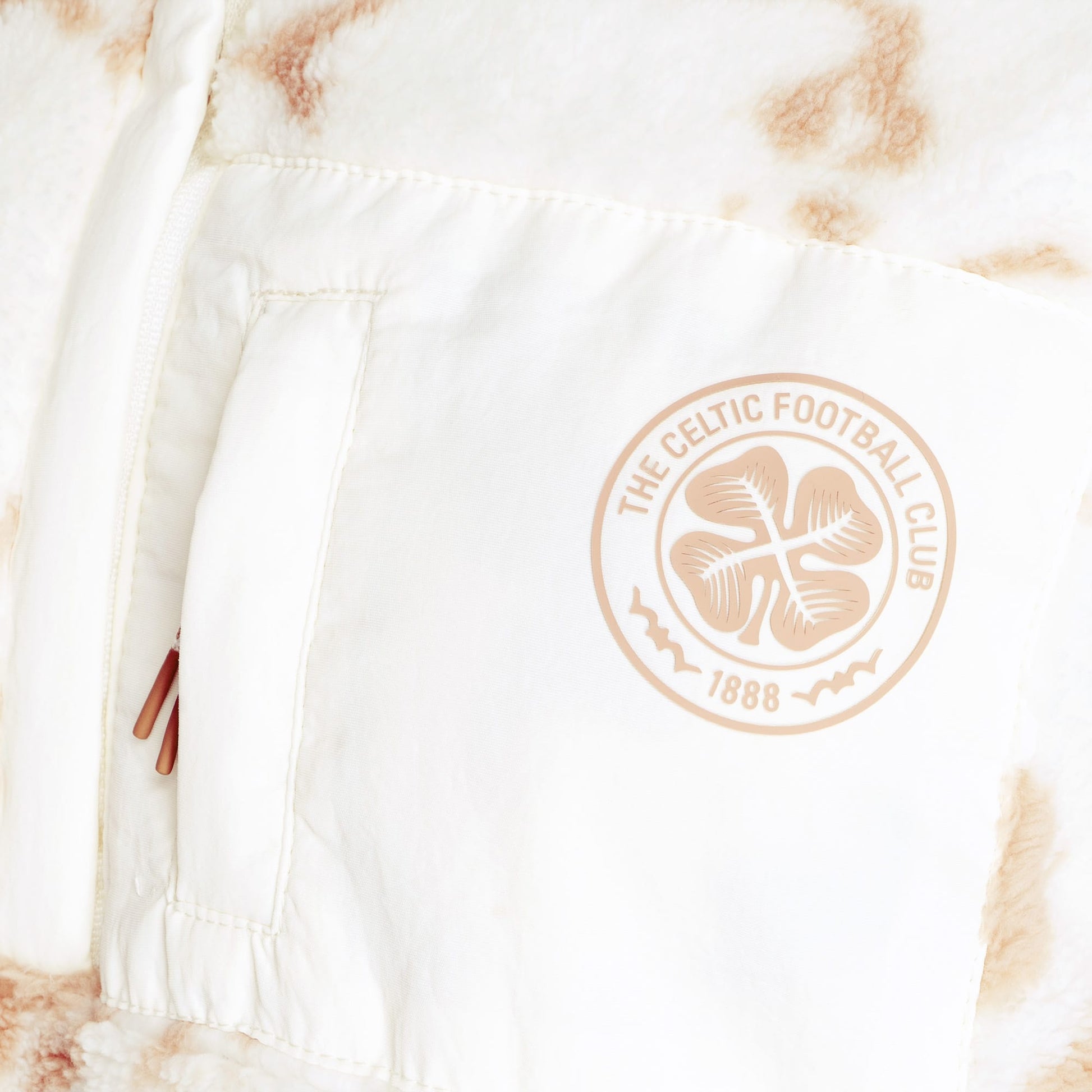 Celtic Crest Women's White Beige Print Quarter Zip Fleece