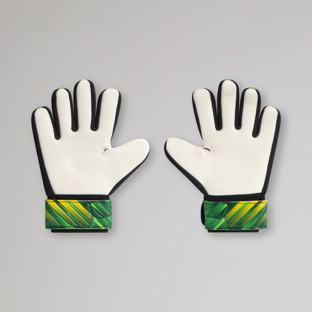 Celtic Junior Goalkeeper Gloves