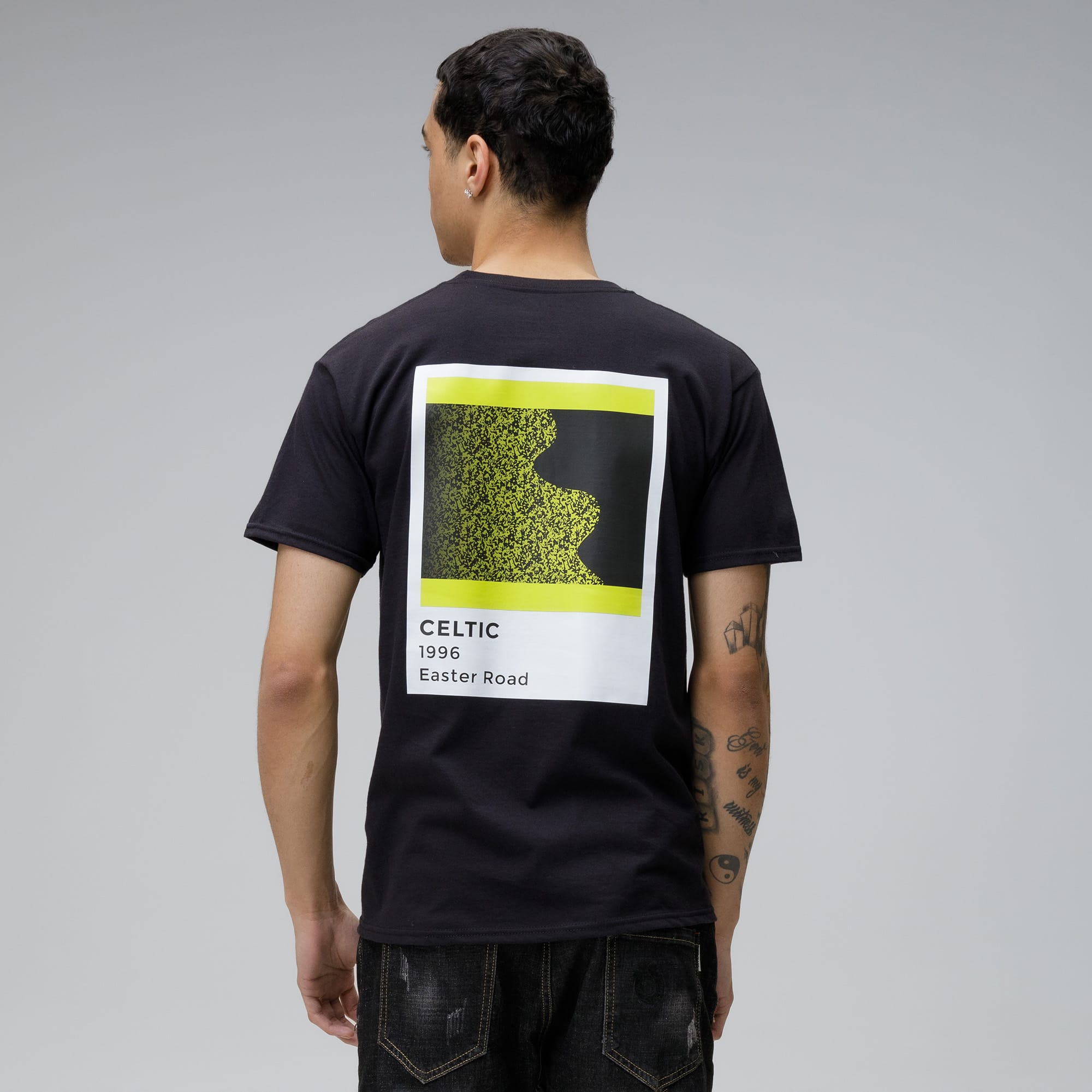 Celtic Men's Bumblebee 1996 Back Print Black T-Shirt – Official